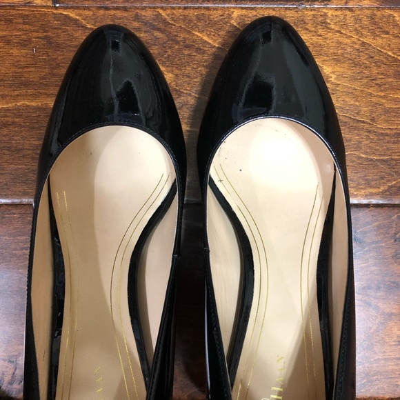 Chelsea Low Pump in Black - Picture 2 of 4